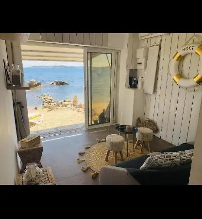 Coin De Paradis Pied Dans L'eau